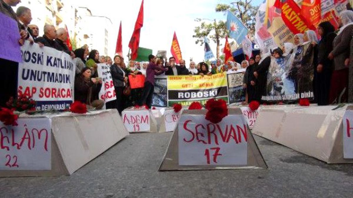 Mersin\'de Tabutlu Uludere Protestosu