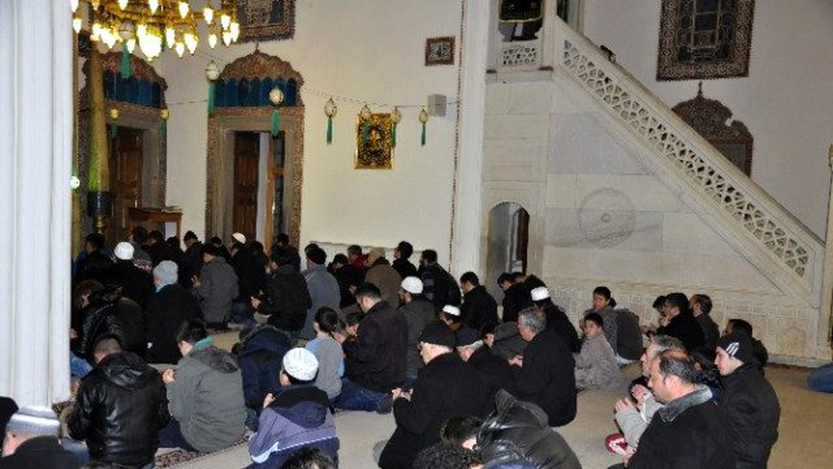 Nevşehir\'de Gençler Sabah Namazında Buluştu
