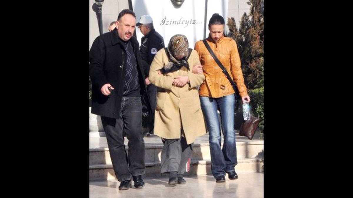 Torununun Sevgilisini Öldüren Anneanneye 14 Yıl Hapis