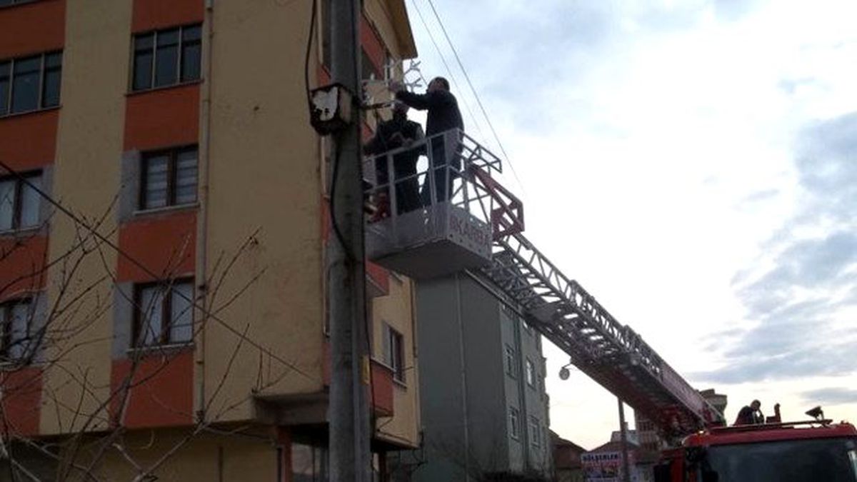 Saltukova\'da Yeni Yıl Öncesi Hazırlıklar Devam Ediyor
