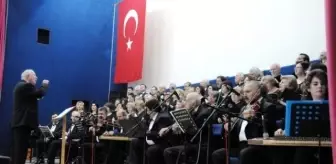 Süleymanpaşa Belediye Konservatuvarı Türk Sanat Müziği Korosundan Unutulmaz Konser