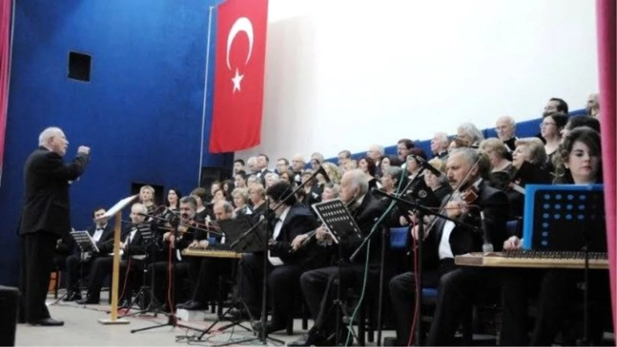 Süleymanpaşa Belediye Konservatuvarı Türk Sanat Müziği Korosundan Unutulmaz Konser