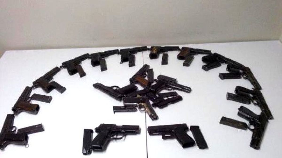 Suriyeli Çift, Minibüste 19 Tabancayla Yakalandı