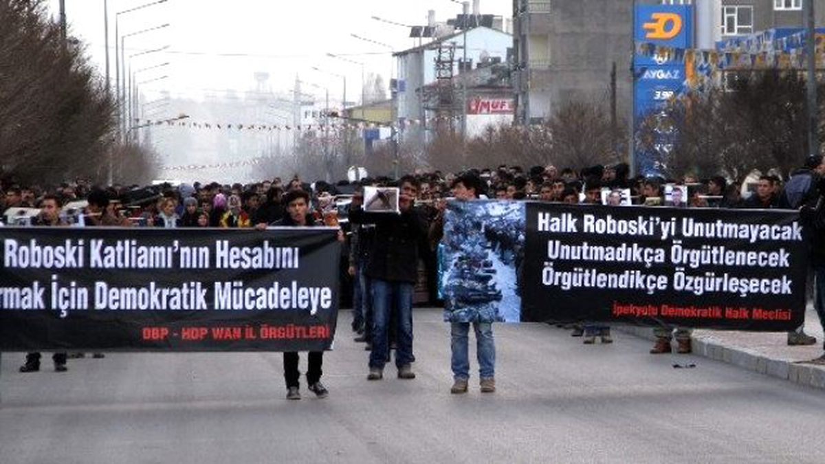 Van\'da \'Roboski\' Yürüyüşü