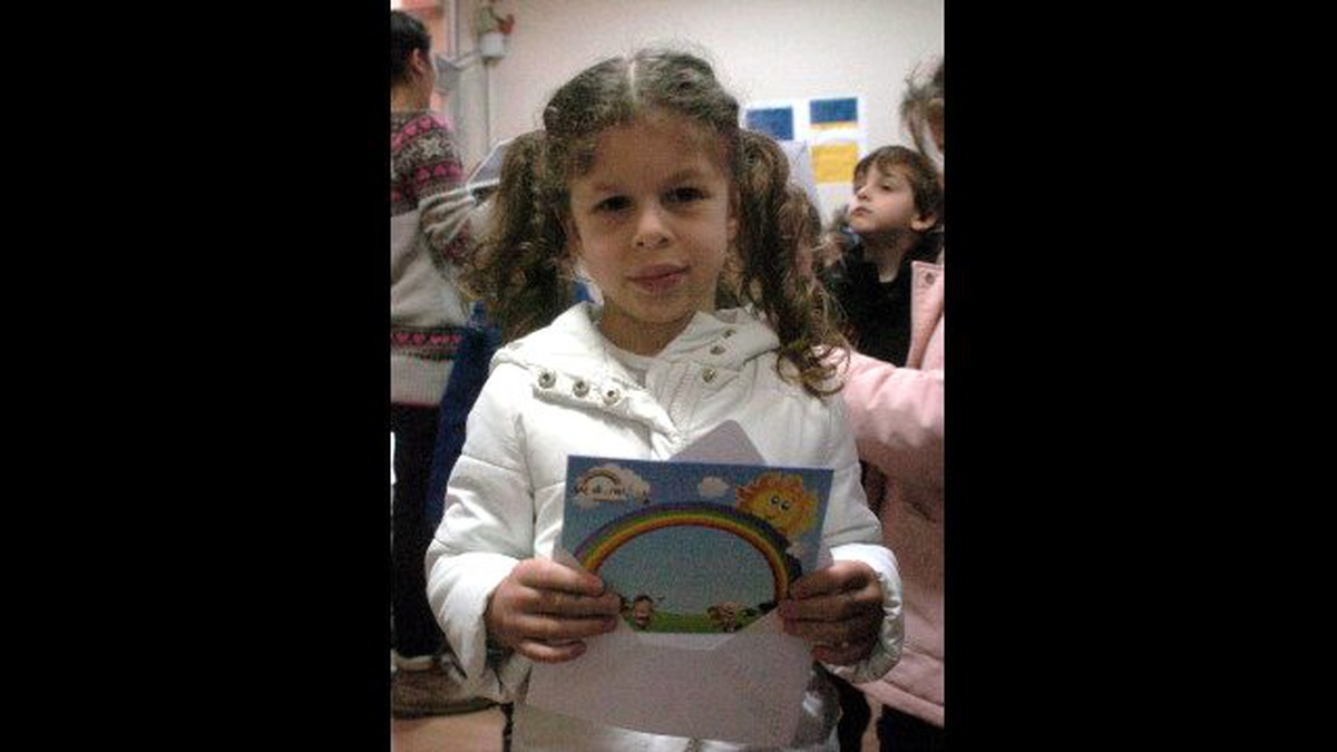 Ailelerine Yeni Yıl Kartı Gönderdiler