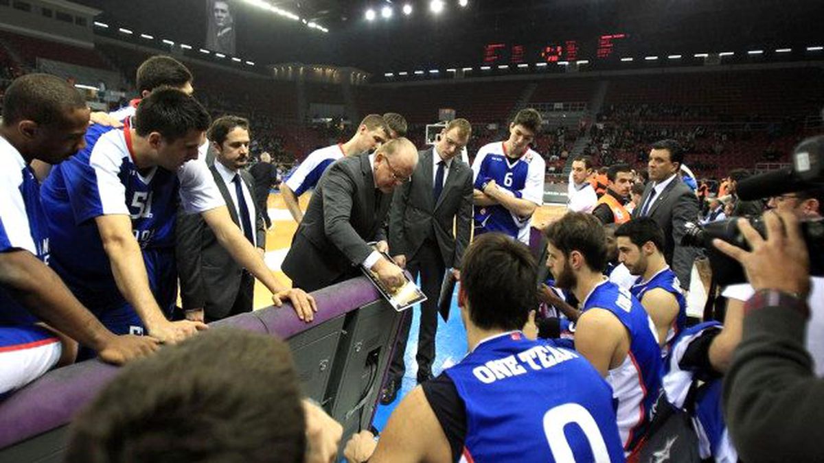 Anadolu Efes\'ten Yedi Maçlık Kombine