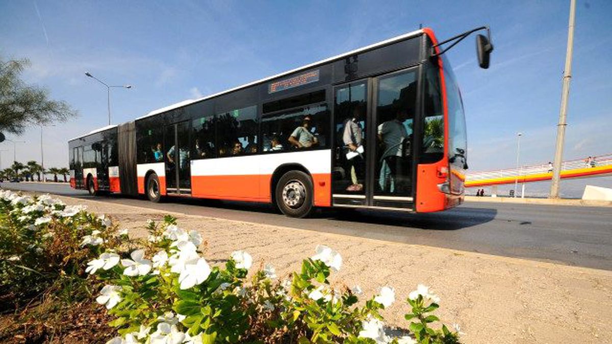İzmir\'de Ulaşıma Yılbaşı Düzenlemesi