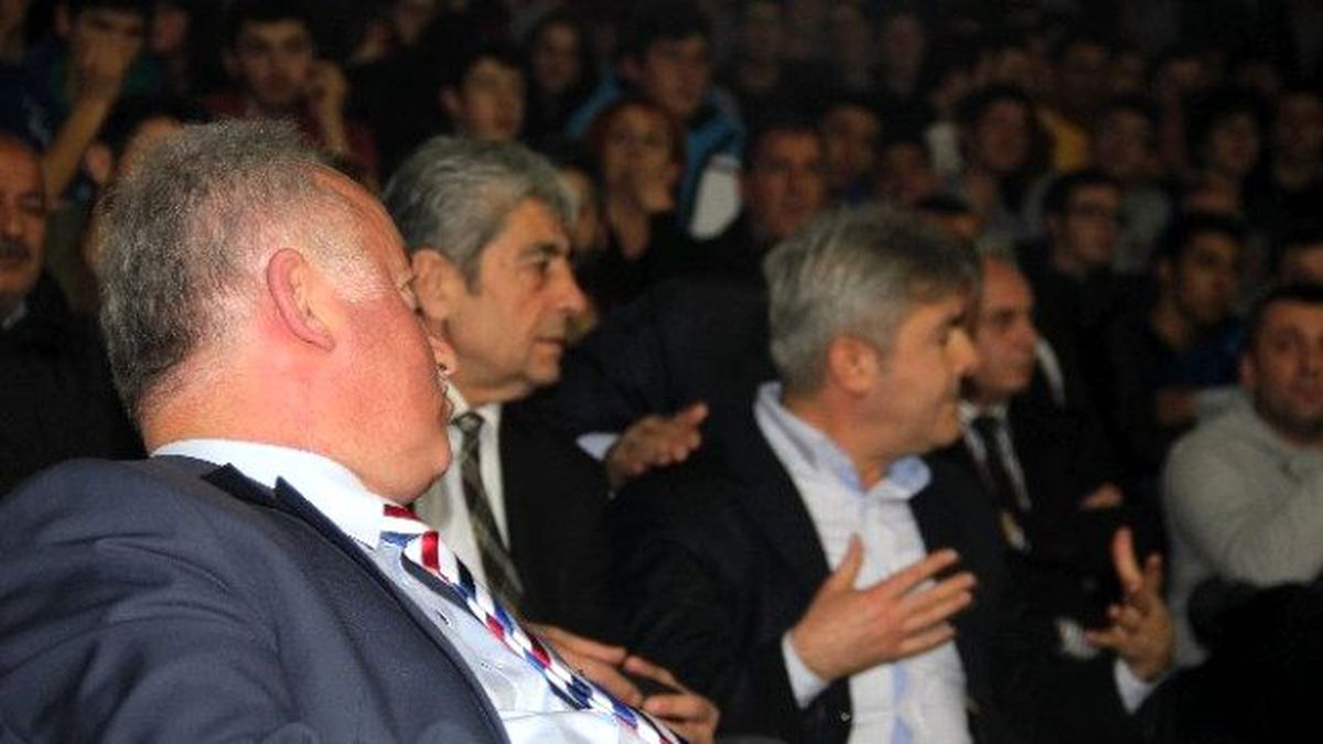 Sinop\'ta Basketbol Maçında Olay Çıktı