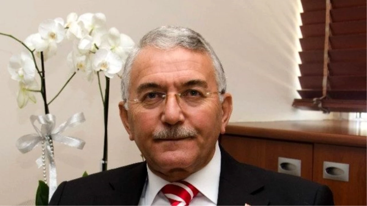 Rektör Prof. Dr. Gönen\'in Yeni Yıl Mesajı