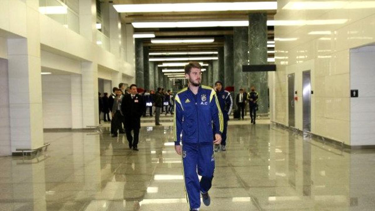Fenerbahçe\'yi 20 Kişi Karşıladı