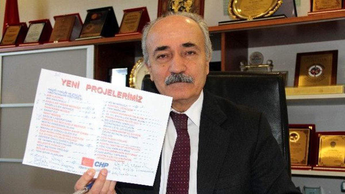 Genç: "Sağda Solda Dolaşan Değil, Çalışan Belediye Başkanıyız"