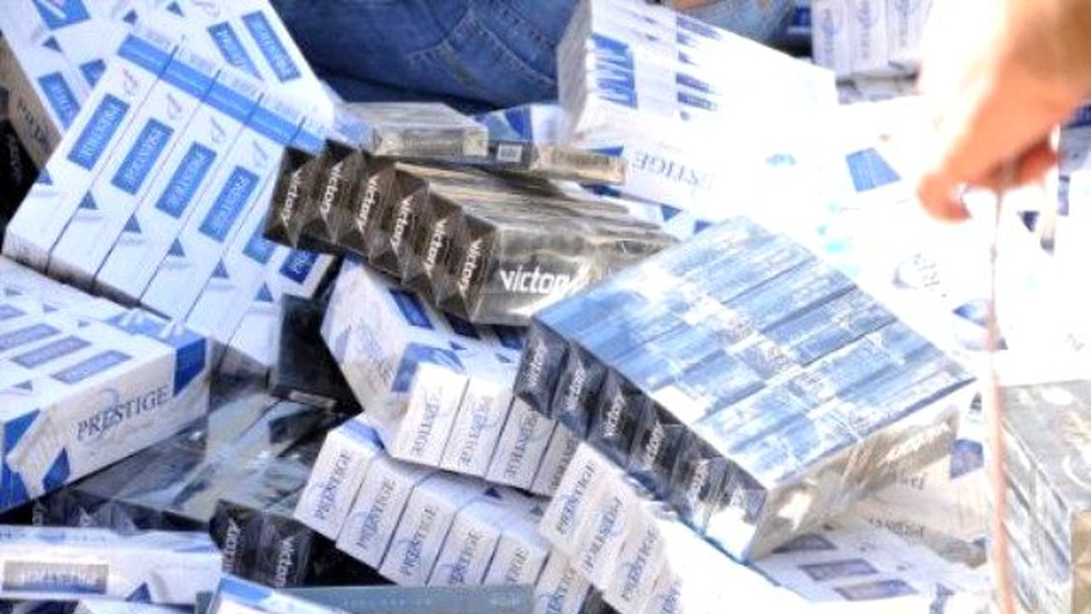 Hendek\'te Bin 809 Paket Kaçak Sigara Ele Geçirildi