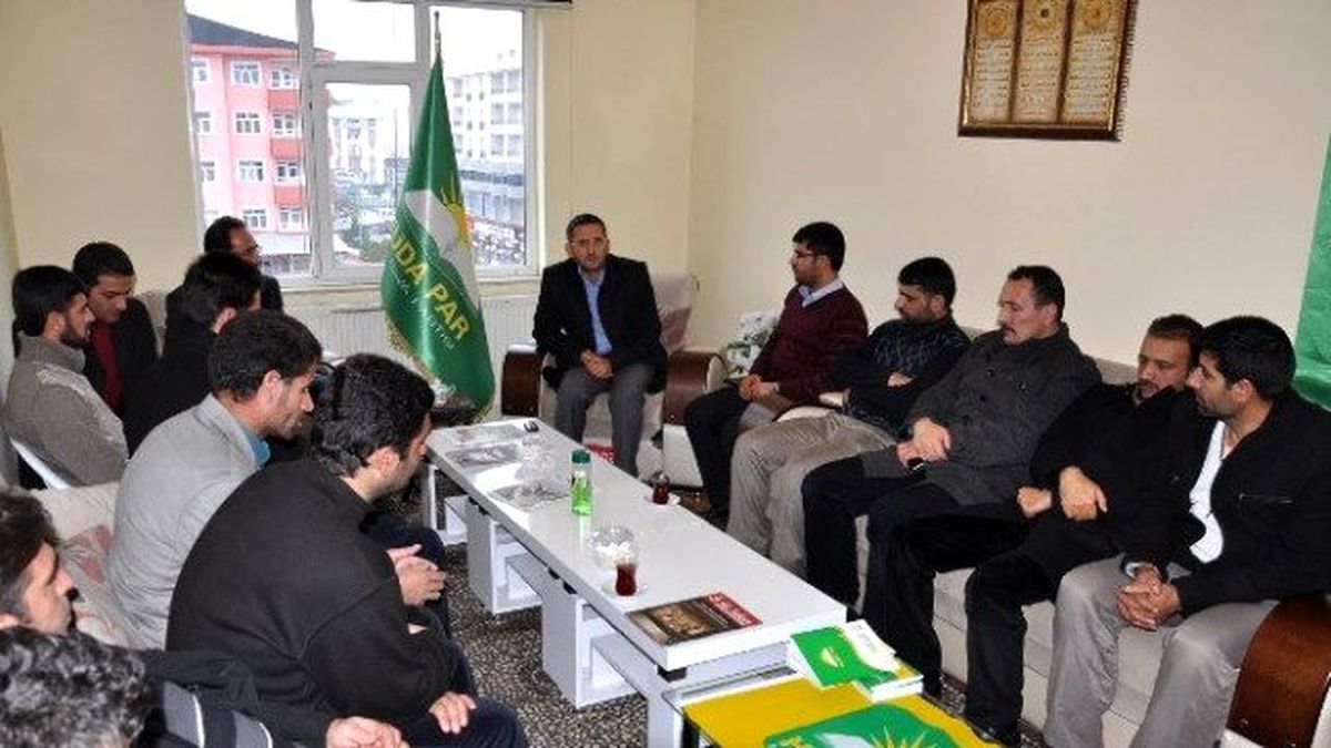 Hüda Par\'dan İlçe Kongreleri