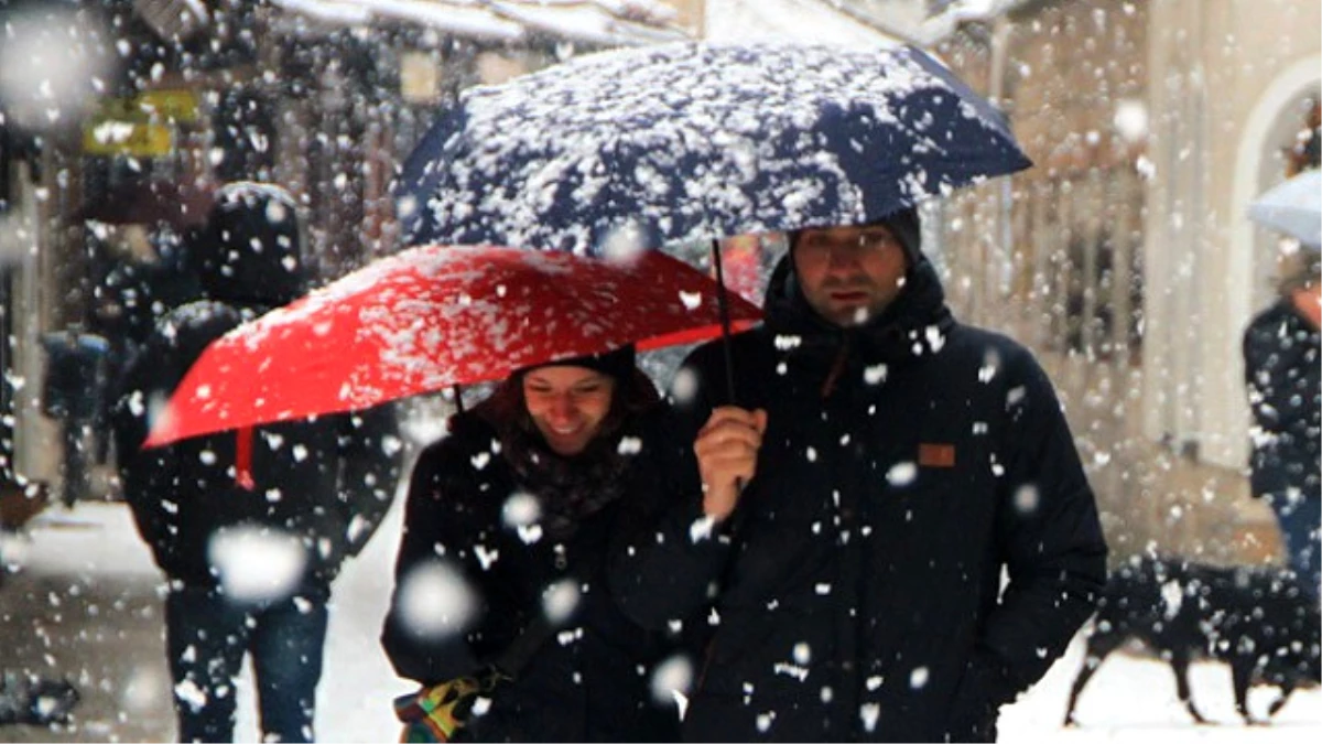 İstanbul\'da Yüksek Kesimlere "Kar" Beklentisi