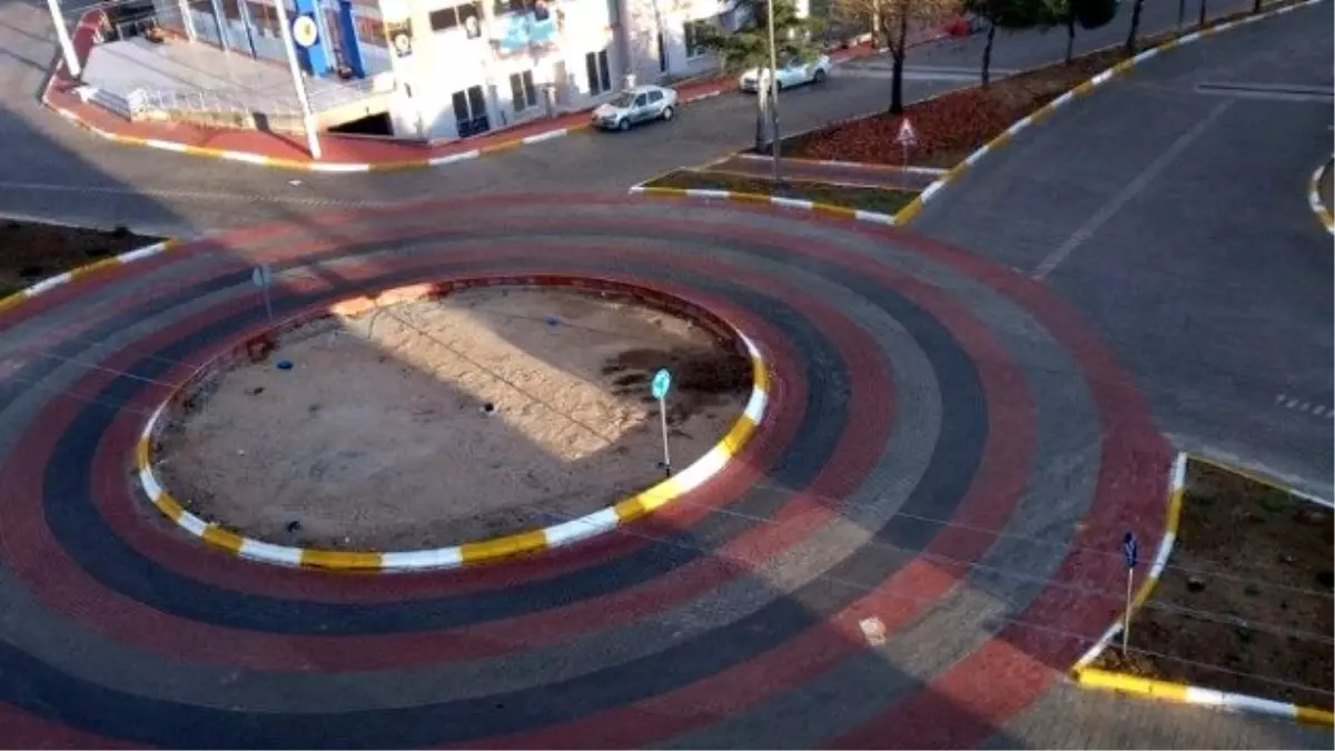 Kavşağın Yapımına Vatandaş Karar Verecek