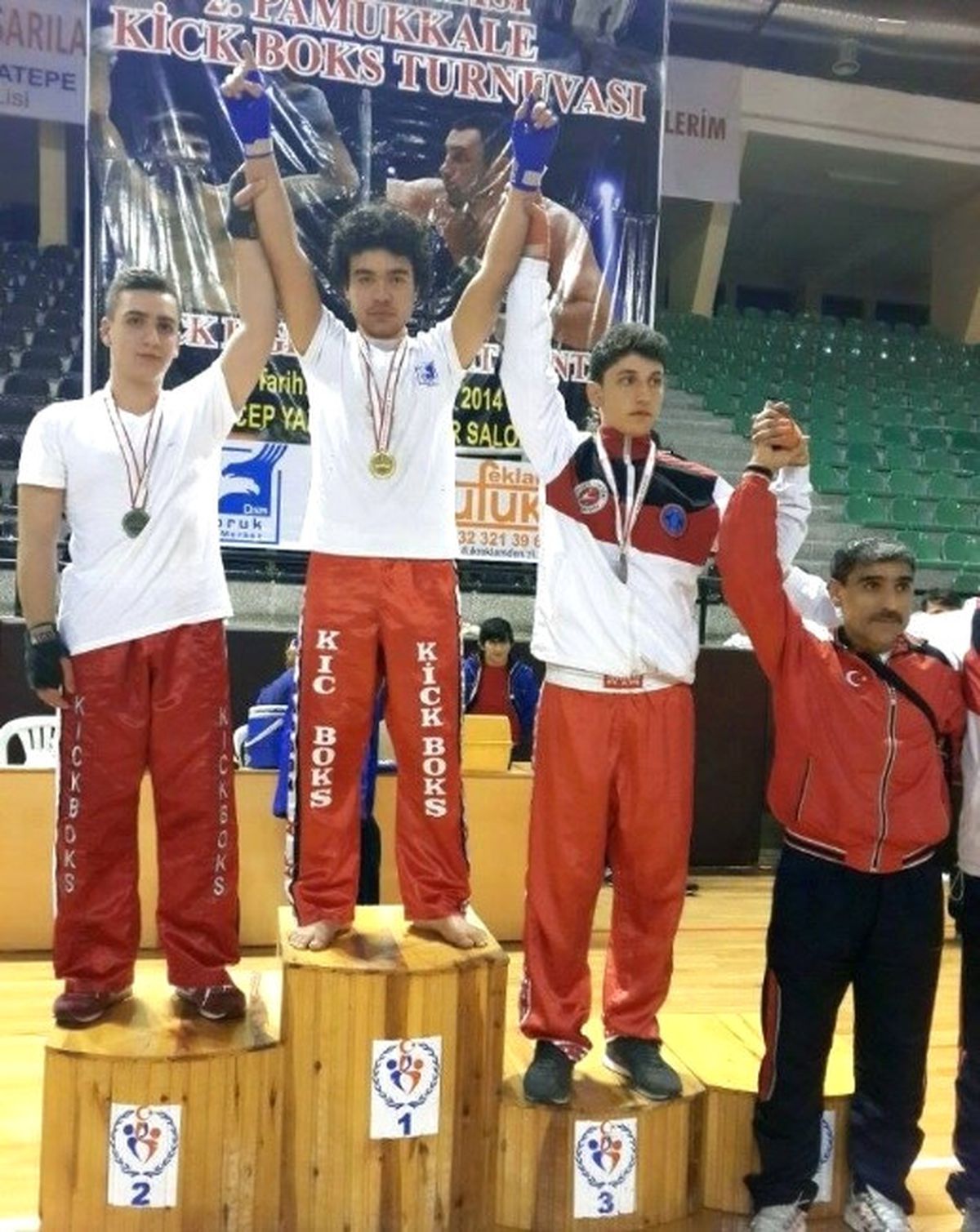 Kick Boks Turnuvasında Denizli Birinci Oldu