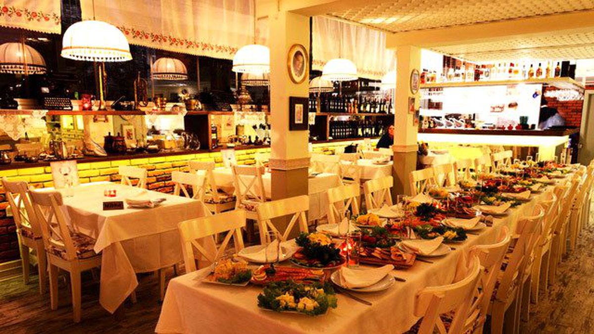 "Matruşka Tavern" Açıldı