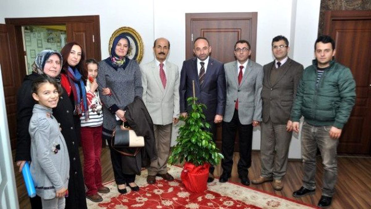 Özel Sınıftan Üzülmez\'e Teşekkür Ziyareti