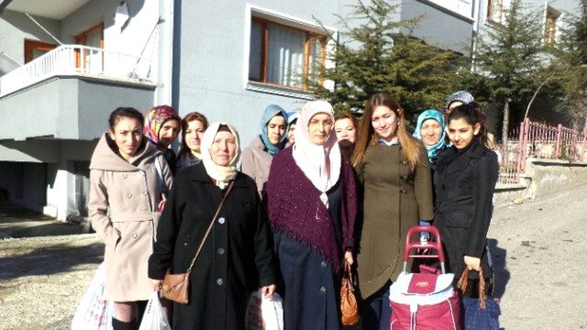 Pursaklarlı Hanımlardan Sosyal Sorumluluk Projesi
