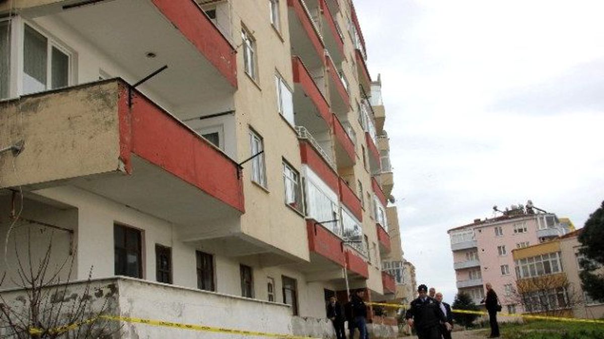 Sinop\'ta İntihar