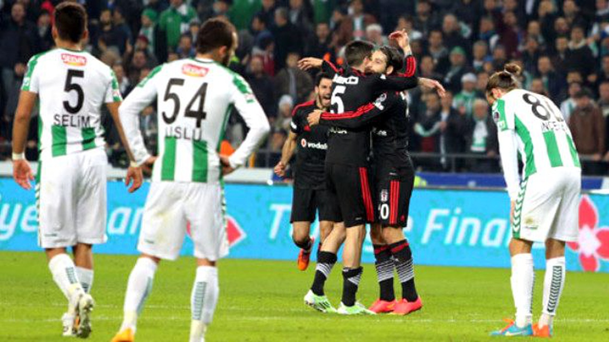 Torku Konyaspor-Beşiktaş Soyunma Odaları