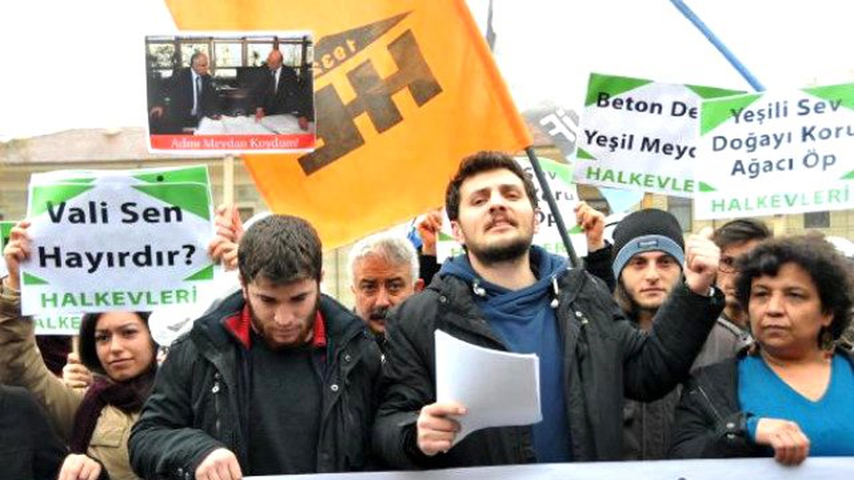 Vali Tuna, Maketi Sergilenen \' Kent Meydanı\' Projesini Savundu