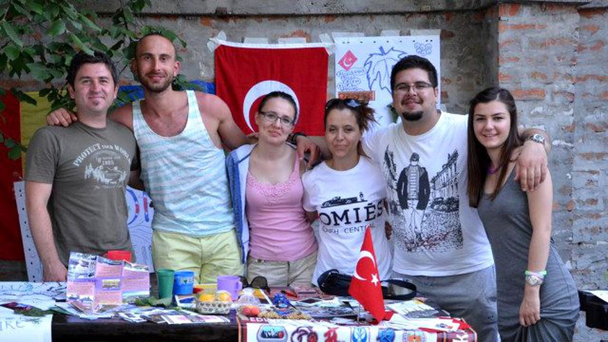 Edosk, Avrupalı Gençleri Misafir Edecek