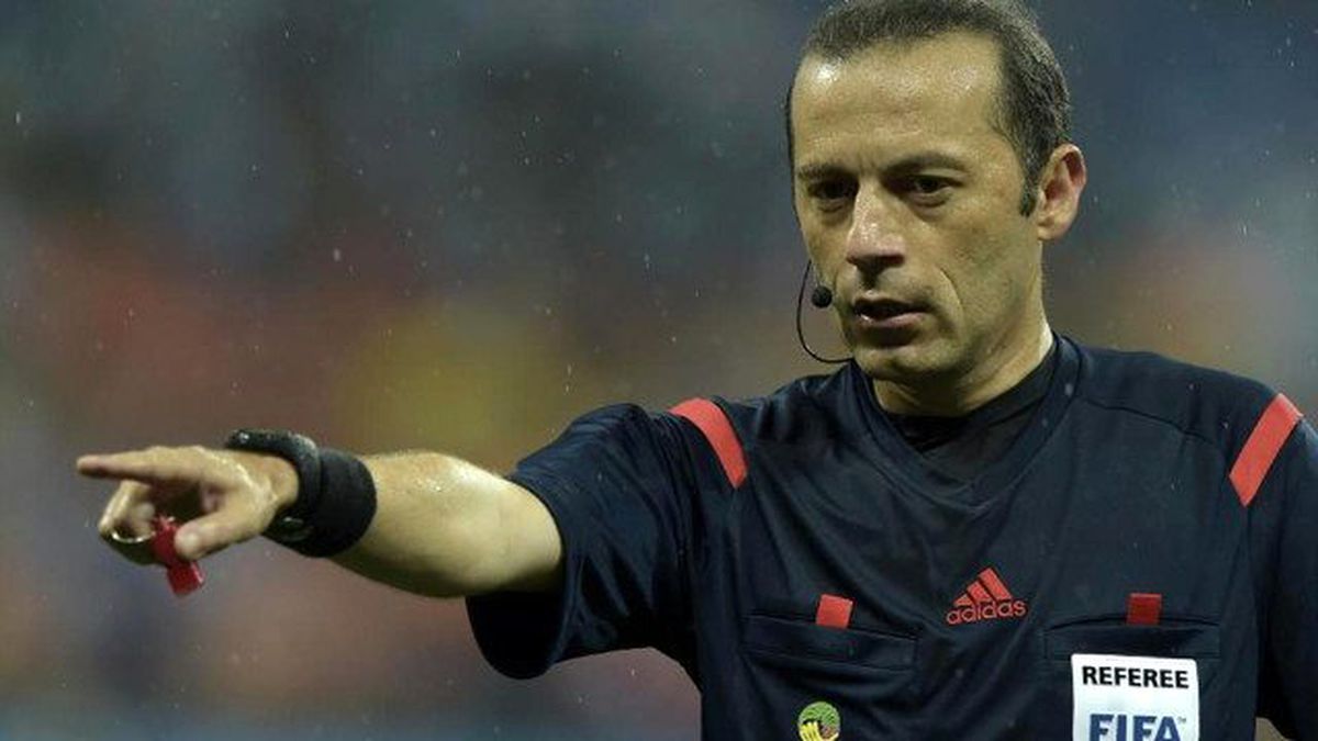Beşiktaş-Galatasaray Derbisini Cüneyt Çakır\'ın Yönetmesi Bekleniyor