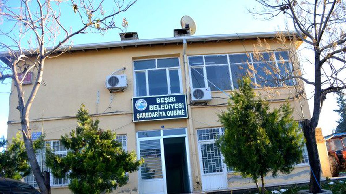 Beşiri Belediyesi 2 Dilli Hizmete Geçti