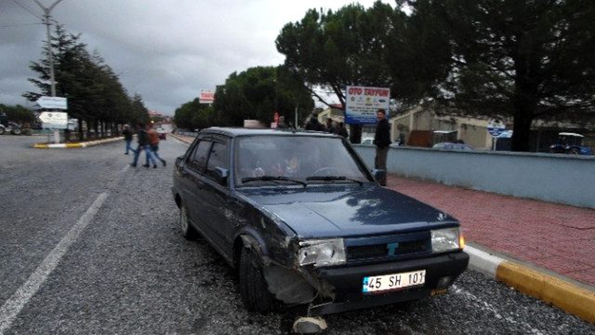 Demirci-Salihli Karayolunda Trafik Kazası
