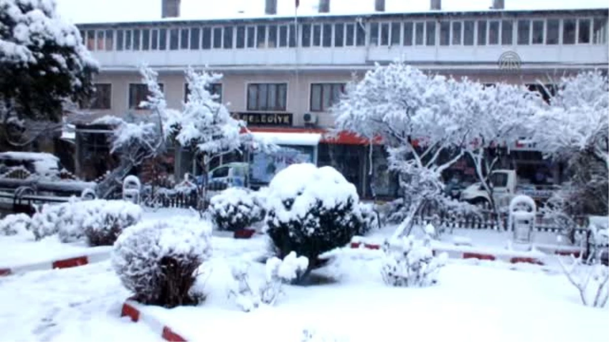 Dursunbey\'de Kar Yağışı