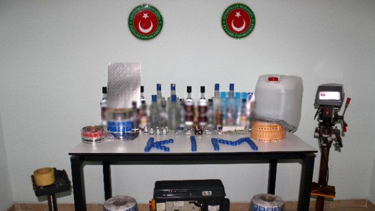 Gümrük Ekiplerinden Kaçak İçki Operasyonu