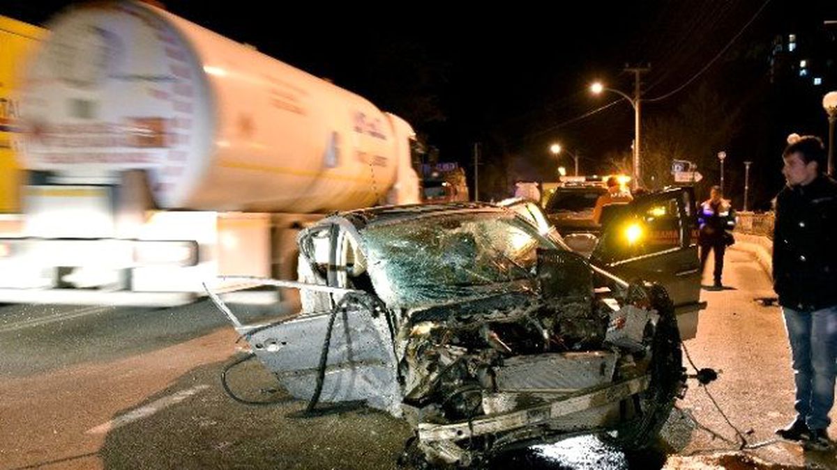Gümüşhane\'de Trafik Kazası: 3 Yaralı