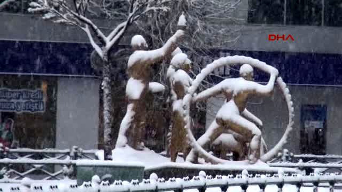 Kar Eskişehir, Kütahya ve Bilecik\'te Etkili Oldu