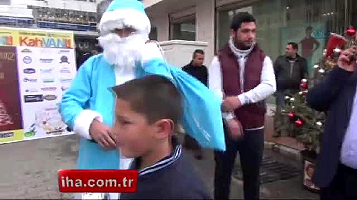 Noel Baba'ya Rakip Çıktı