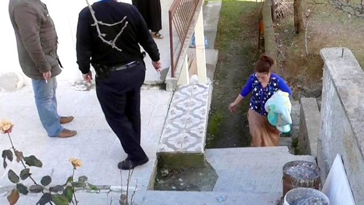 Şiddet Mağduru Kadın Bebeğiyle Polise Sığındı