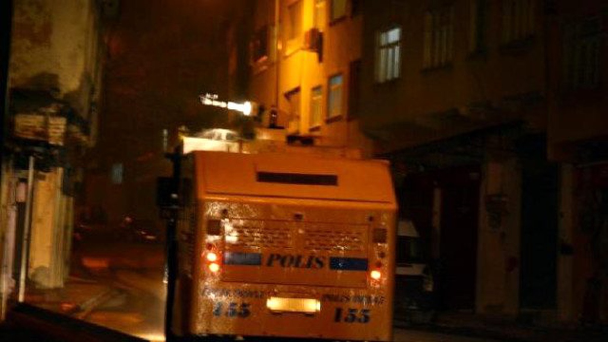 Siirt\'te Göstericilere Polis Müdahalesi