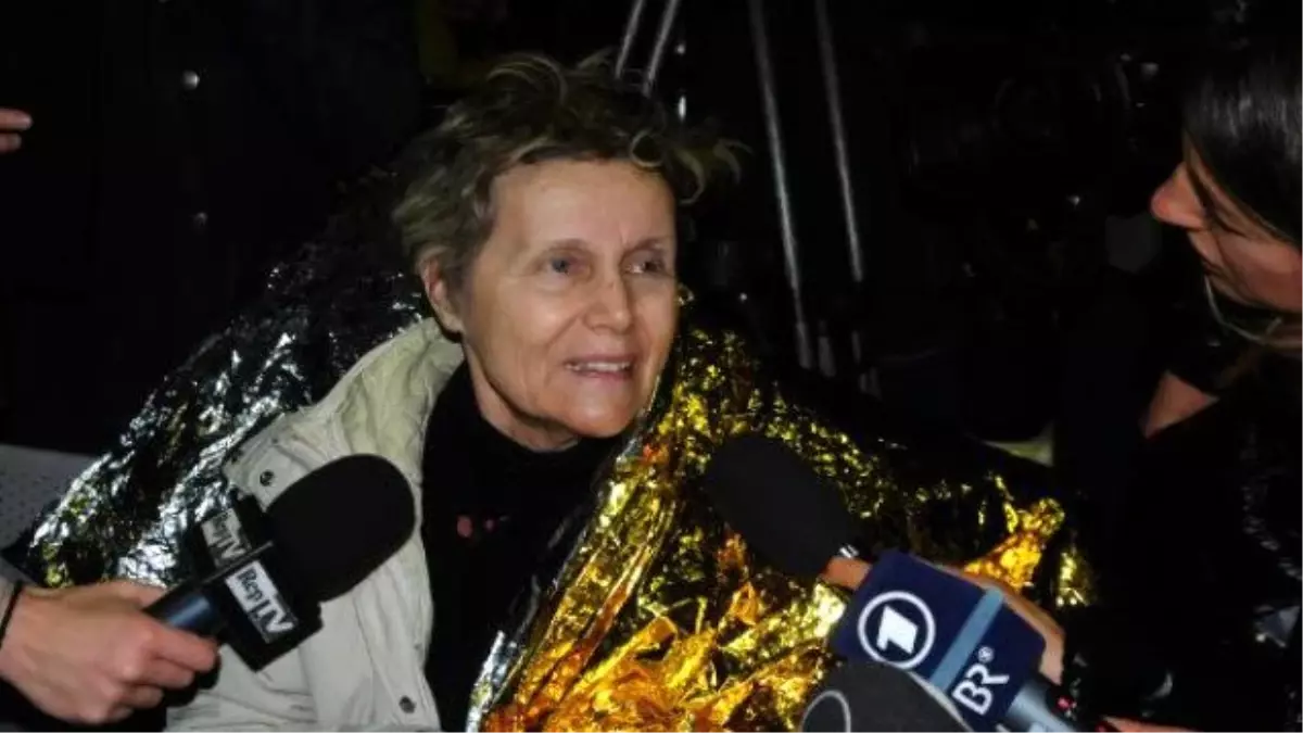 Türk Yolcu Dehşet Anlarını Anlattı ya Yanacaktık ya Boğulacaktık. Acaba Gazla mı Zehirlensek O Daha...