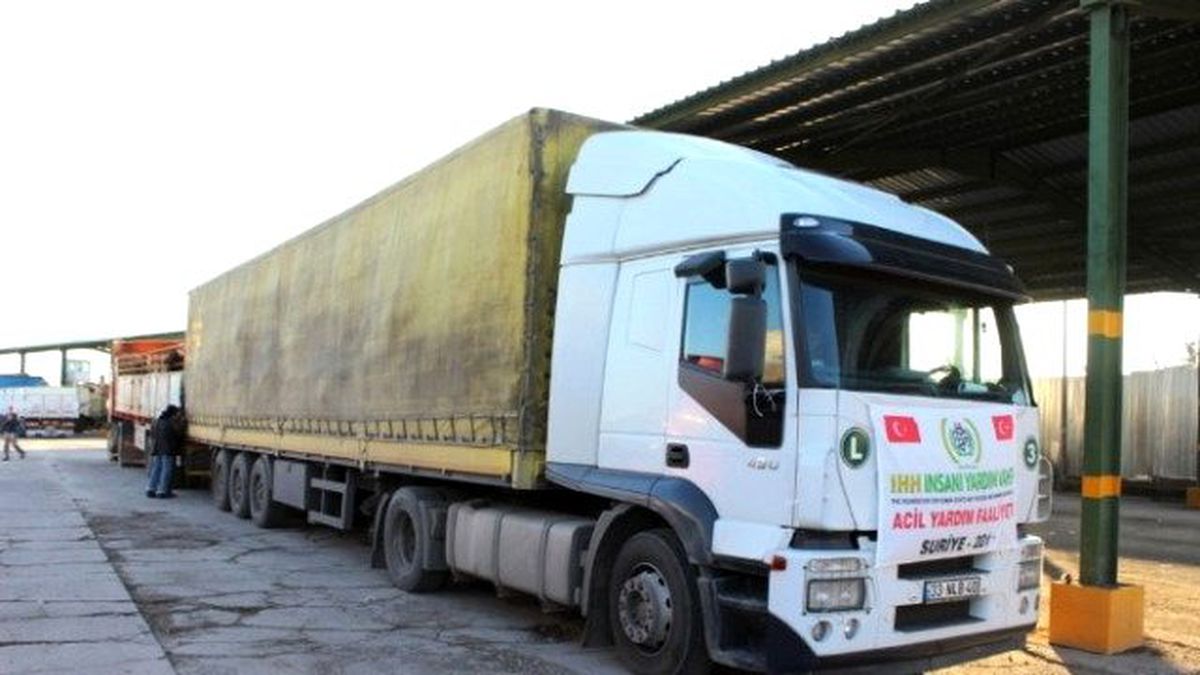 Yardım Tırı Kilis\'e Ulaştı