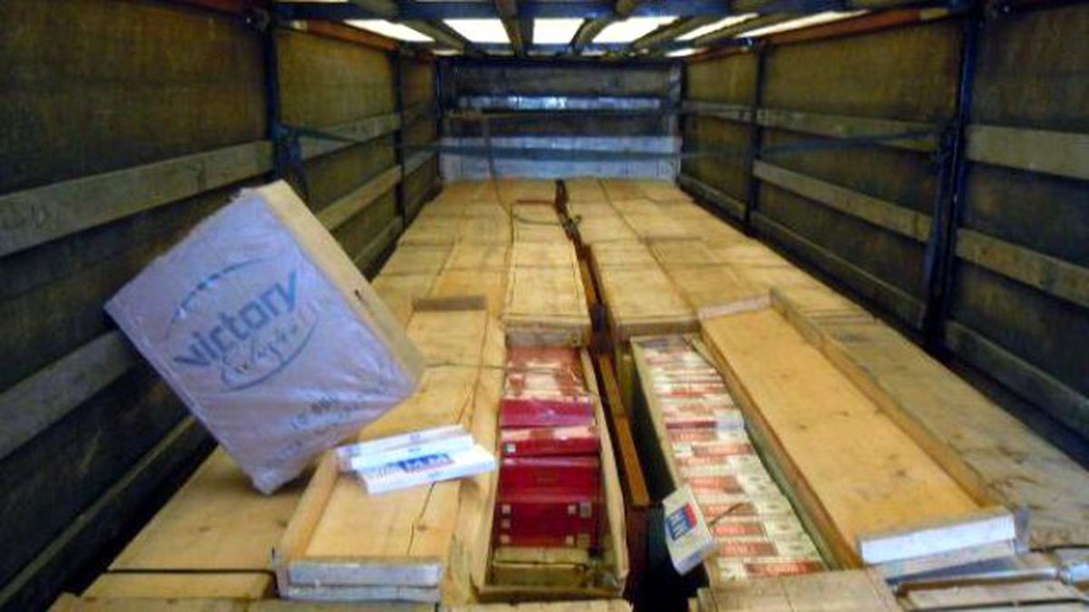 Bitlis\'te 216 Bin 800 Paket Kaçak Sigara Ele Geçirildi
