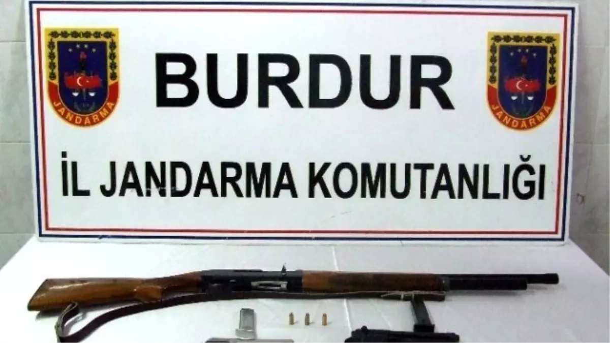 Burdur\'da Silah Operasyonu