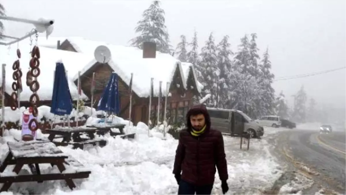 Kartepe\'de Kar Kalınlığı 1 Metreye Ulaştı