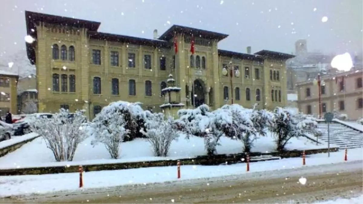 Kastamonu\'da 781 Köy Yolu Ulaşıma Kapandı