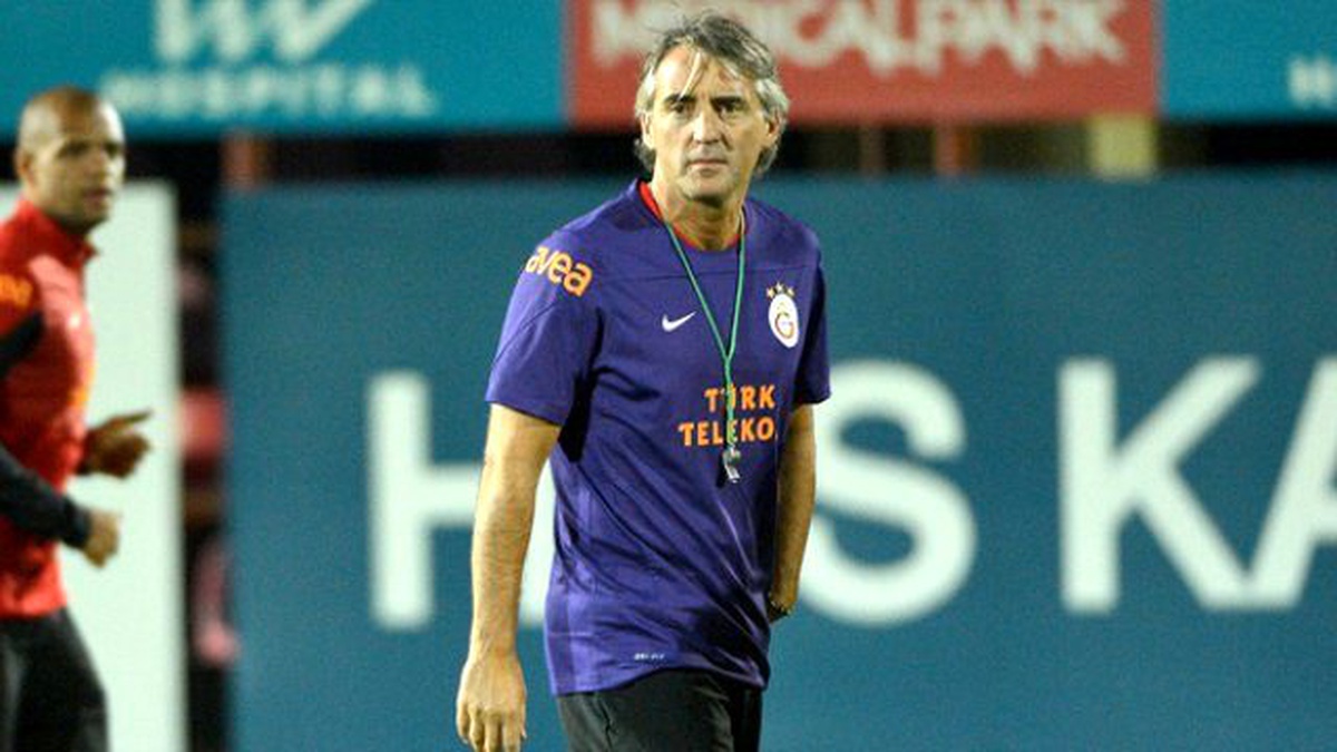 Roberto Mancini, Sneijder ve Melo\'yu Unutamıyor
