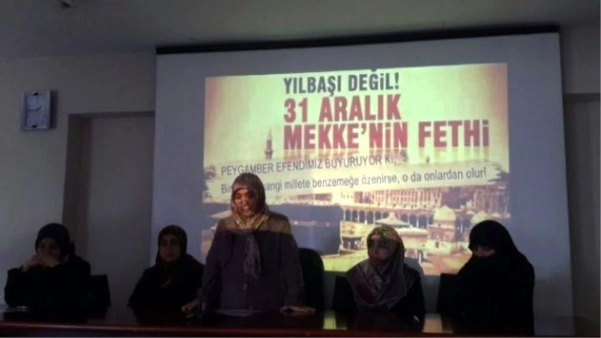 Sp Kadın Kolları Başkanı Elif Kumbasar: "Noel Baba Genç Nesilleri Kimliksizleştirme Projesidir"