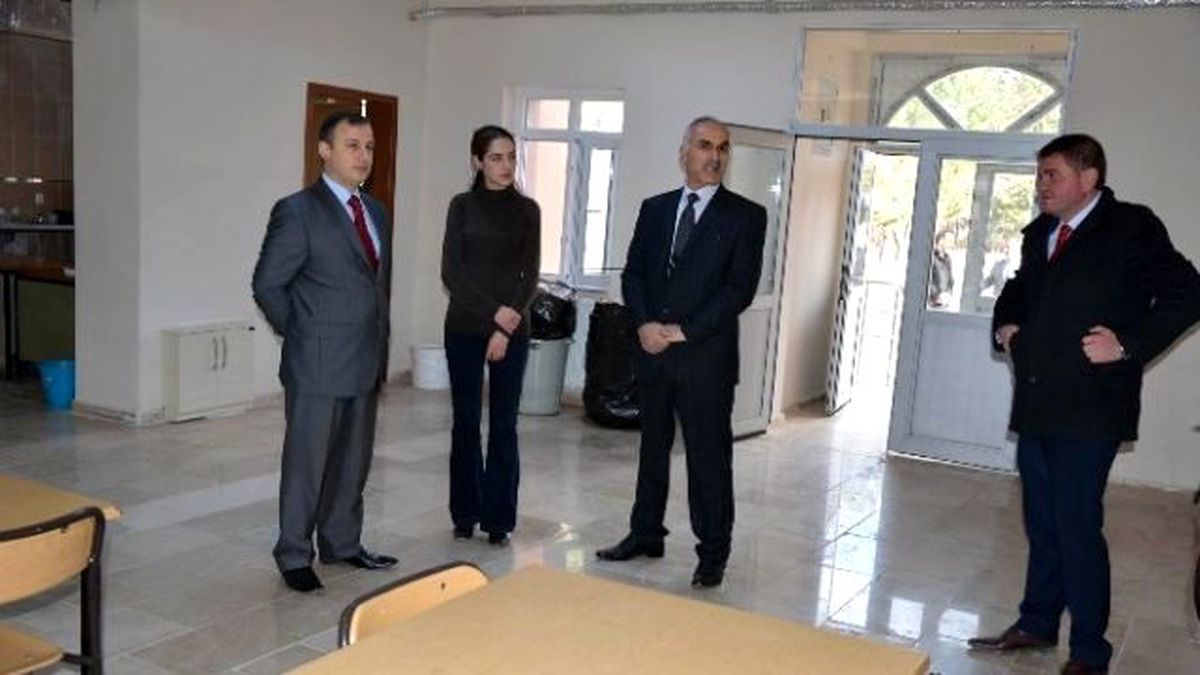 Suşehri Kaymakamı Perçi, Yeni Sgk Binasında İncelemelerde Bulundu