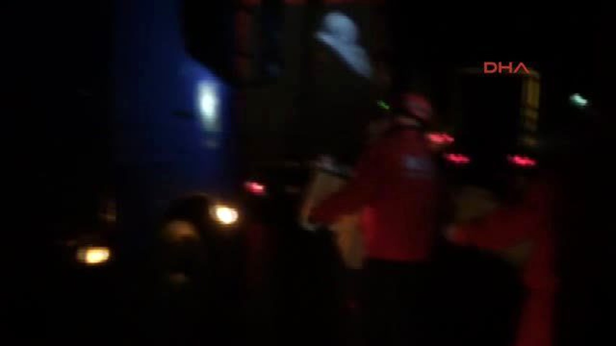Yardıma Akut Yetişti, Konvoyun Manisa Bölümünde Bekleyen Sürücülere Gıda Dağıttı