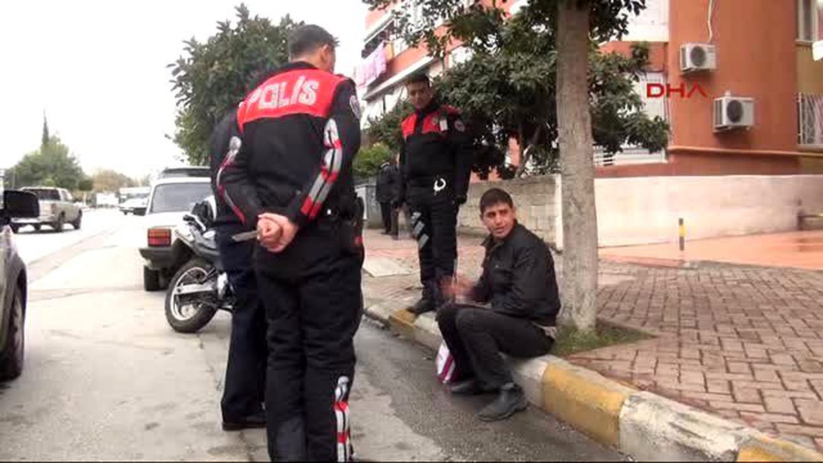 Hırsız, Kendisini Satırla Durduran Kasabın Gözaltına Alınmasını İstedi