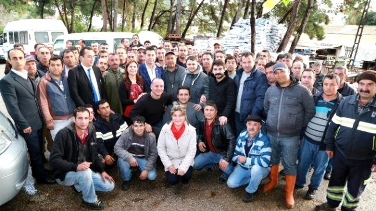 Başkan Mehmet Kocadon Personelinin Yeni Yılını Kutladı