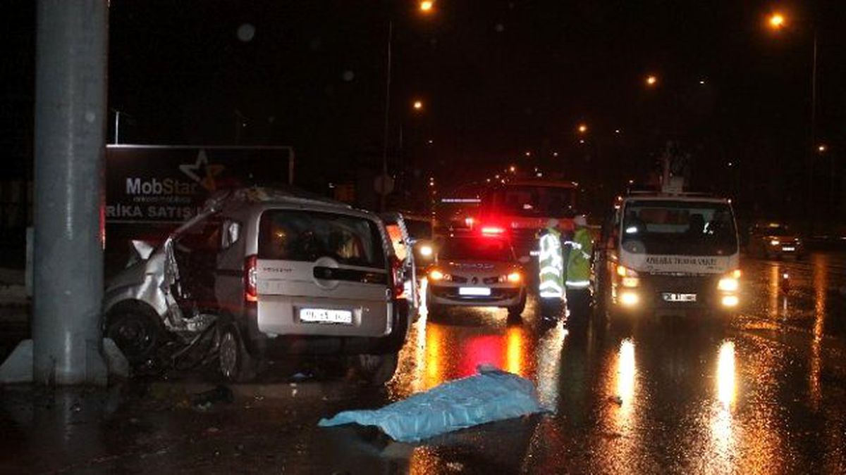 Başkent\'te Trafik Kazası: 1 Ölü, 7 Yaralı